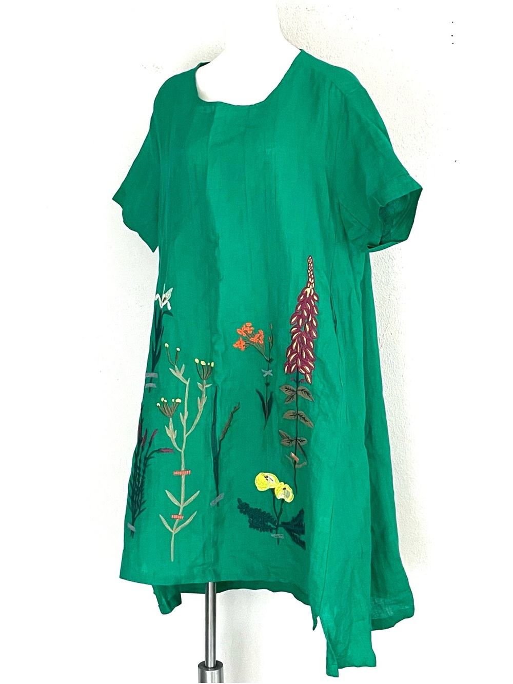 Minibee Green Linen Floral Embroidered Short Sleeve Shift Midi Caftan Dress